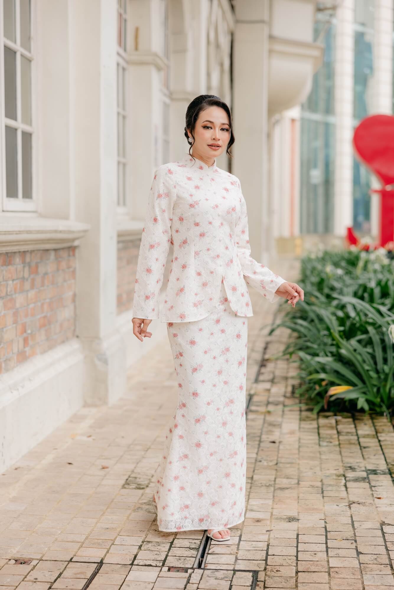 Haniya Kebaya – Red