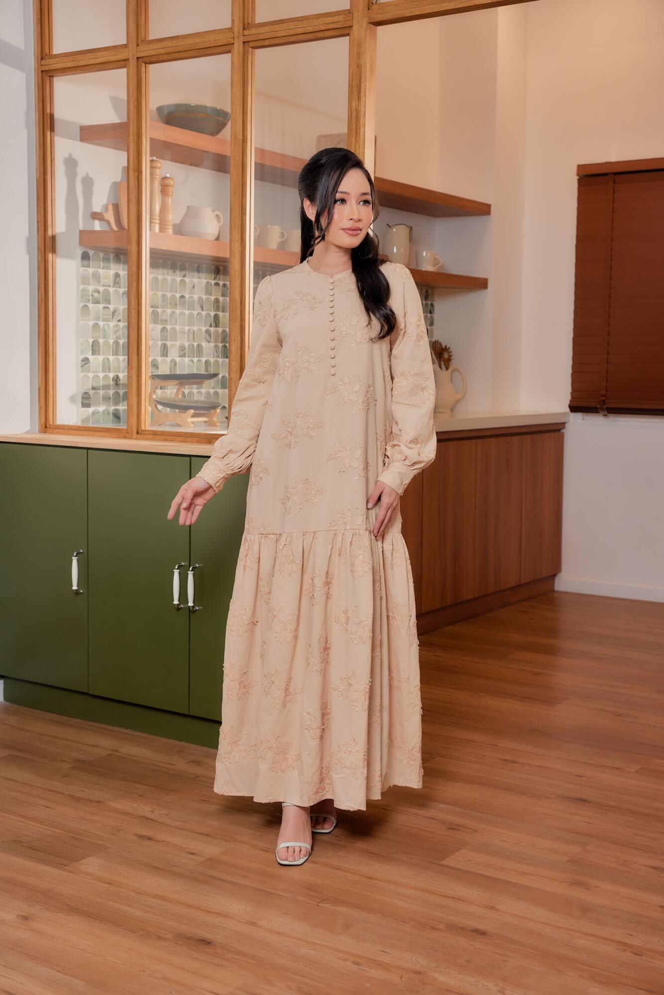 Delaney Dress – Brown