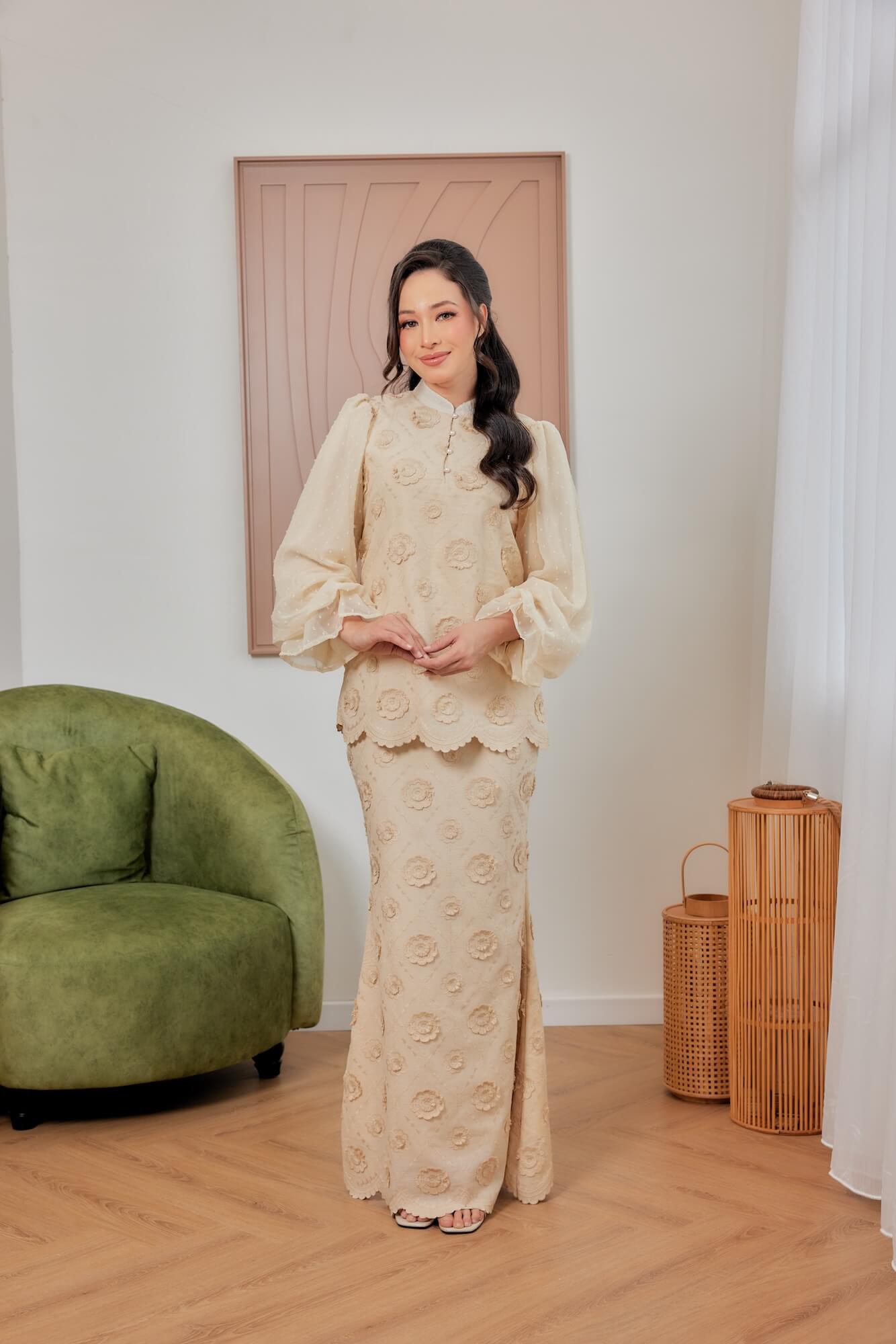 Thea Kurung - Nude