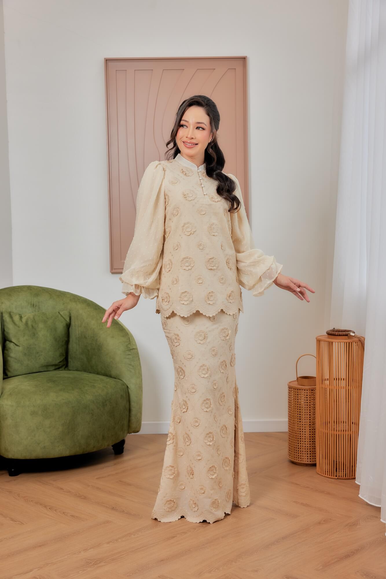 Thea Kurung - Nude