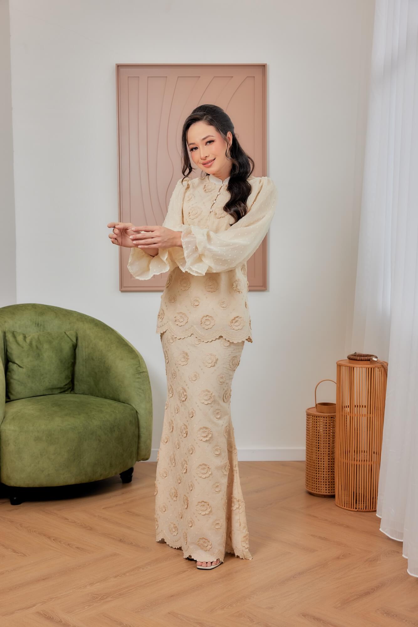 Thea Kurung - Nude