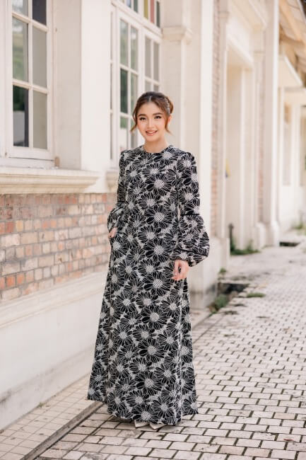 Nyla Dress - Black